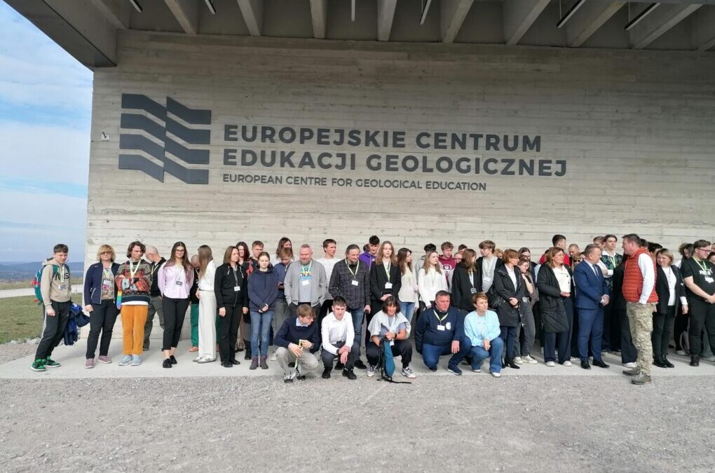 Nasze dwie uczennice wywalczyły tytuł Laureata Ogólnopolskiego Konkursu Wiedzy Geologicznej