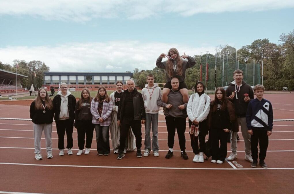 Sukcesy zawodników naszego klubu UKS „Rotmistrz” Ciechanowiec na wojewódzkich zawodach LDK Białystok 10.05.2025 – 7 medali 😊