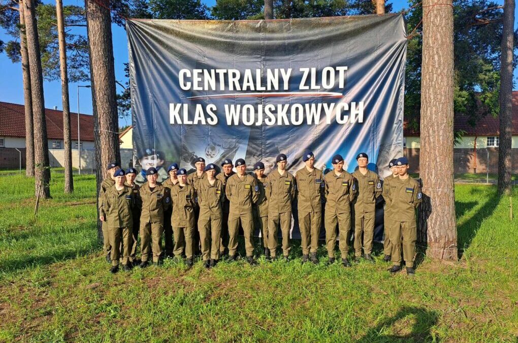 Udział naszych uczniów w Centralnym Zlocie (szkoleniu) Klas Wojskowych w Orzyszu 7 – 14 czerwca 2025 r.