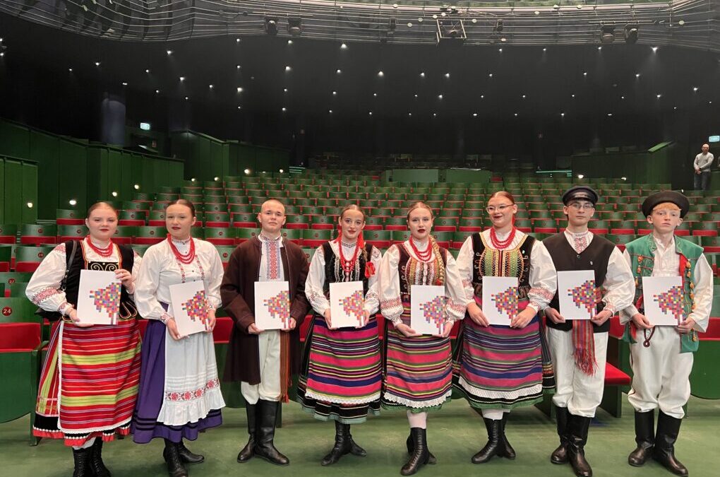Stypendia artystyczne Marszałka Województwa Podlaskiego przyznane 6 uczniom ZSOiZ w Ciechanowcu